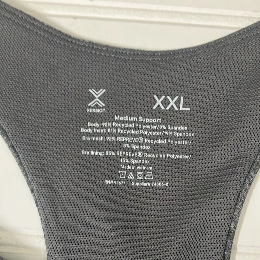 Xersion Gray Sports Bra with Racerback Design - Picture 4 of 6